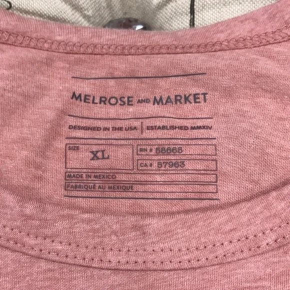 Melrose and Market Curved Hem Tank - Picture 4 of 5